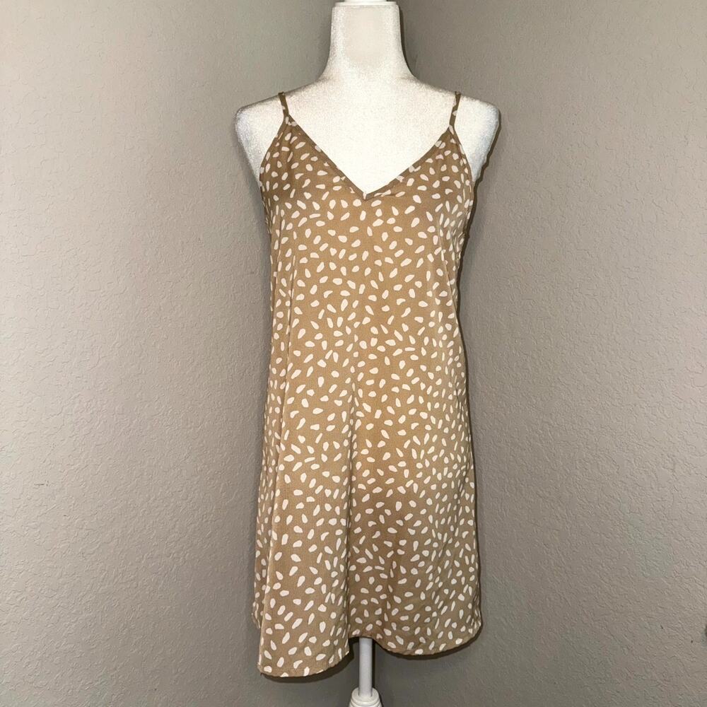 SHEIN Allover Print Cami Dress Women's XS Tanβ V-Neck Sleeveless Pullover Casual